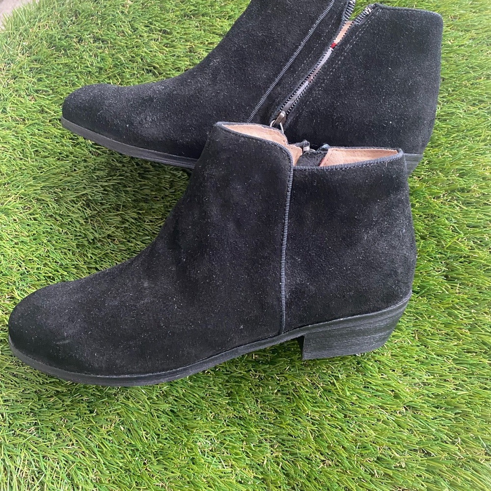 NWOT Softwalk Rocklin black suede ankle boots-8